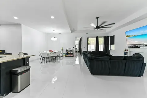 7461 Moonrise Drive Lake Worth FL 33467