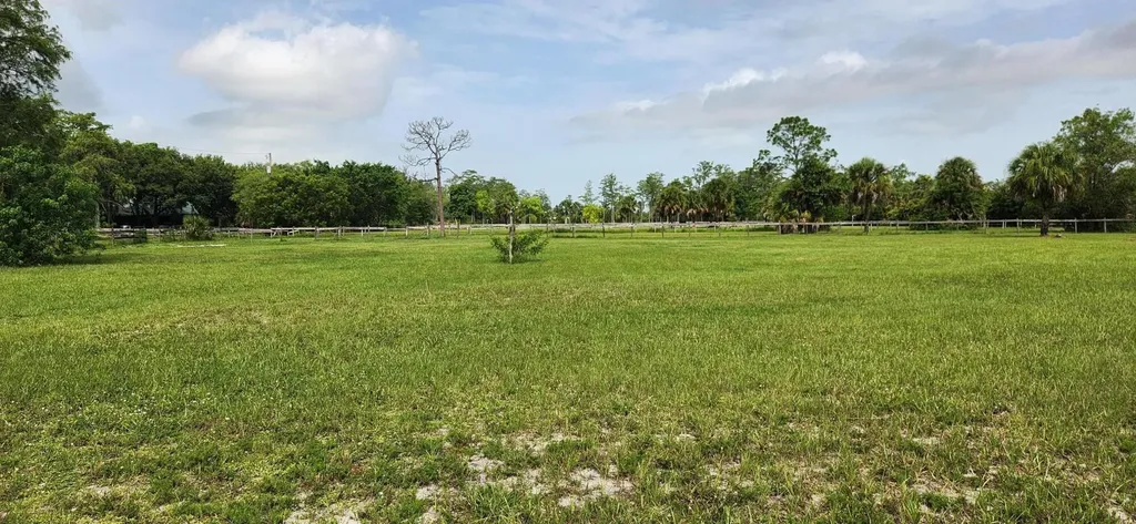 2320 Buck Ridge Trail Loxahatchee FL 33470