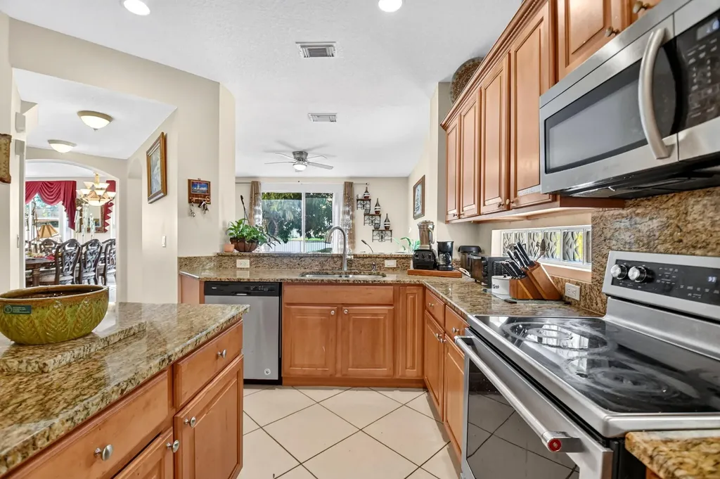 809 Triana Street West Palm Beach FL 33413