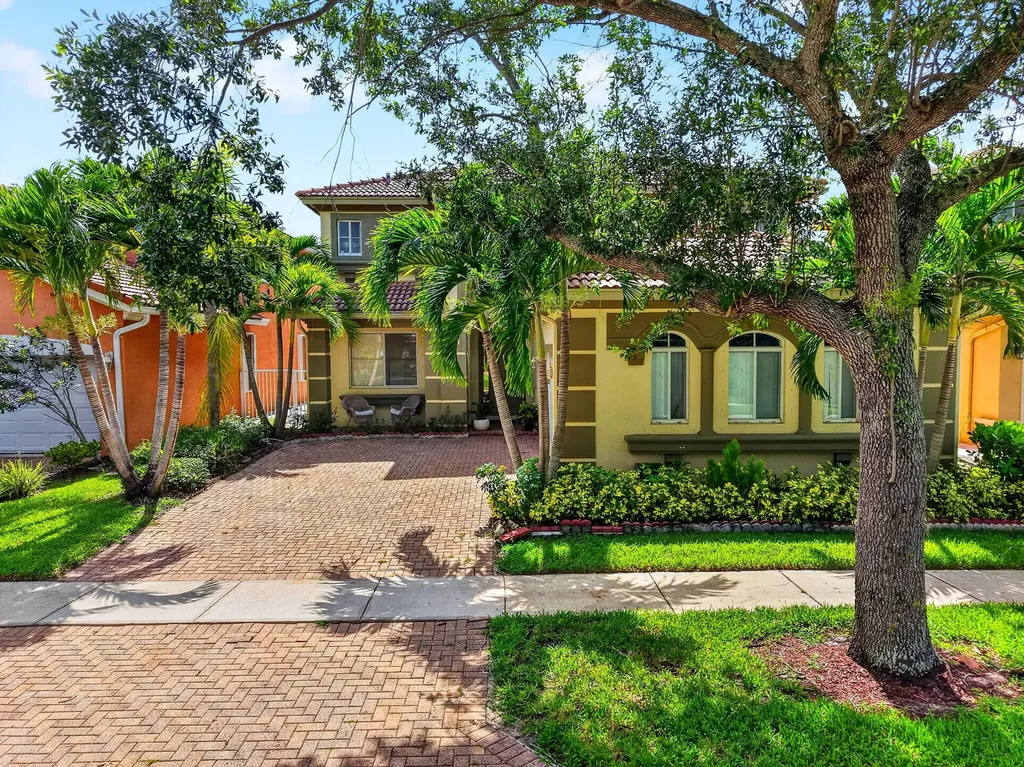 809 Triana Street West Palm Beach FL 33413