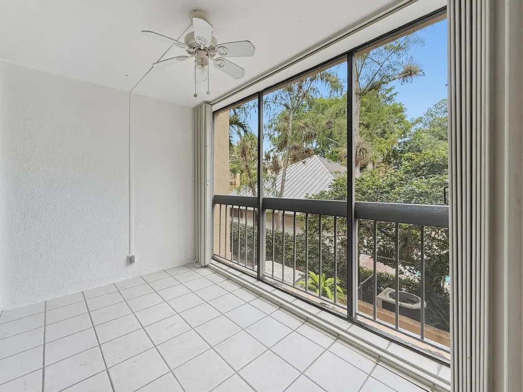 8437 Forest Hills Drive Coral Springs FL 33065