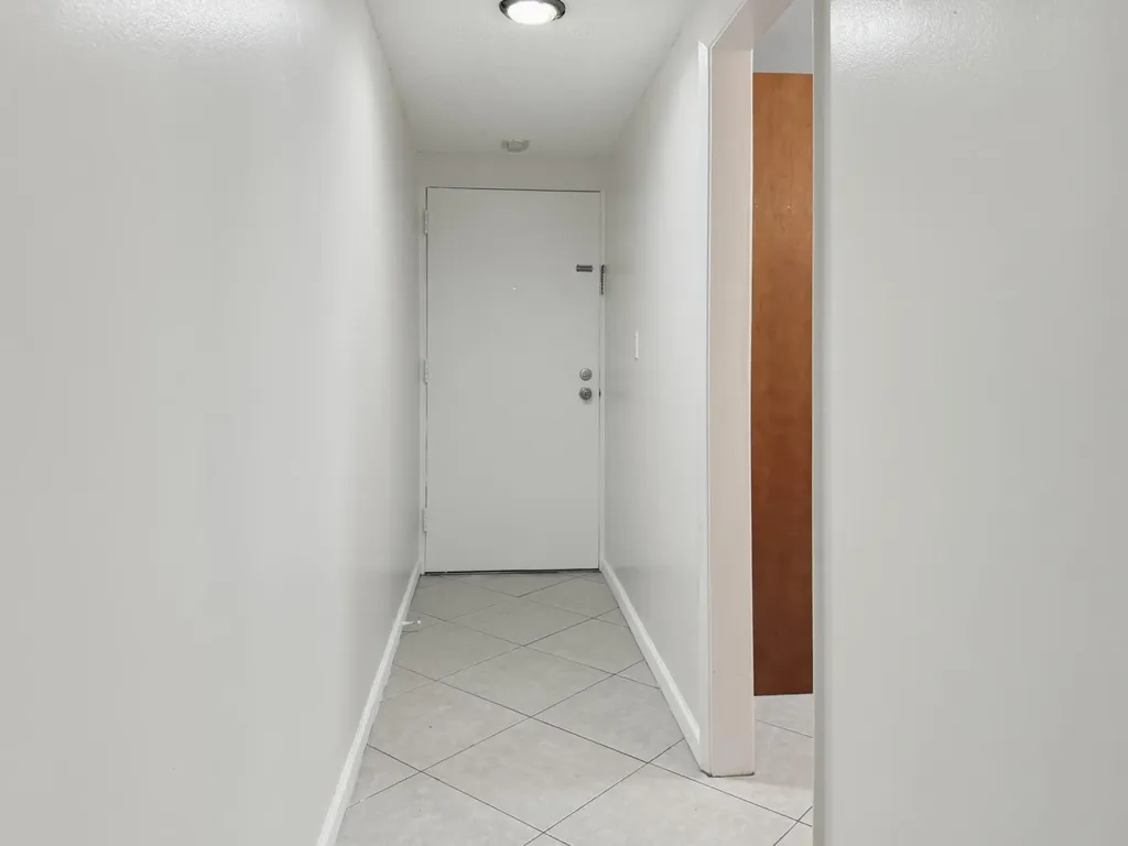 8437 Forest Hills Drive Coral Springs FL 33065