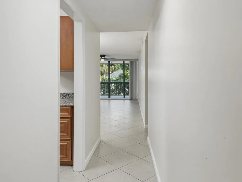 8437 Forest Hills Drive Coral Springs FL 33065