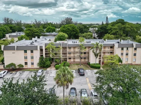 8437 Forest Hills Drive Coral Springs FL 33065