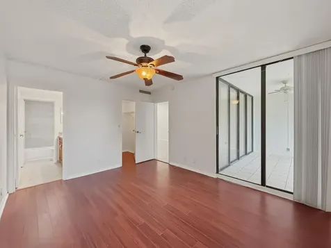 8437 Forest Hills Drive Coral Springs FL 33065