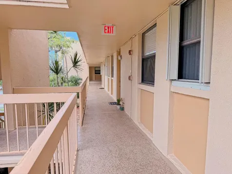8437 Forest Hills Drive Coral Springs FL 33065