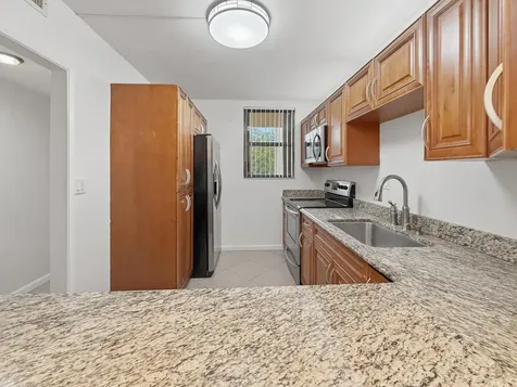8437 Forest Hills Drive Coral Springs FL 33065