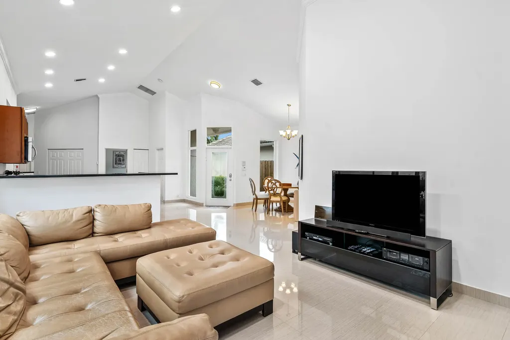 2469 NW 66th Drive Boca Raton FL 33496