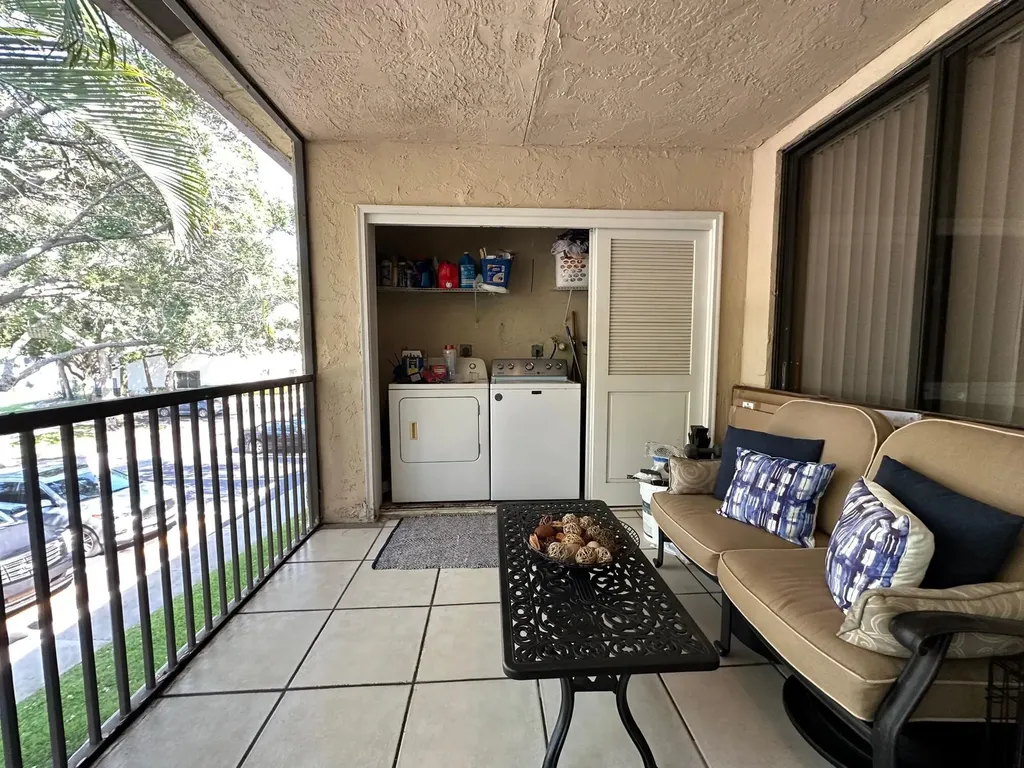 4509 Carambola Circle S Coconut Creek FL 33066