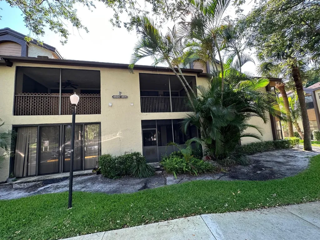 4509 Carambola Circle S Coconut Creek FL 33066