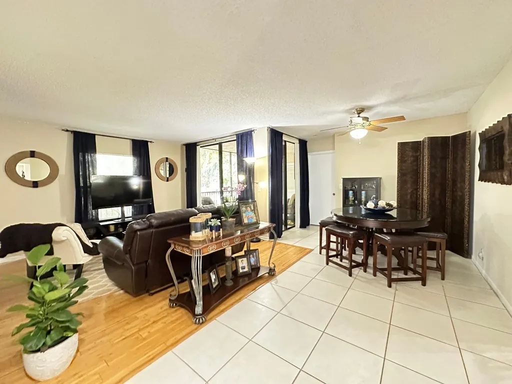 4509 Carambola Circle S Coconut Creek FL 33066