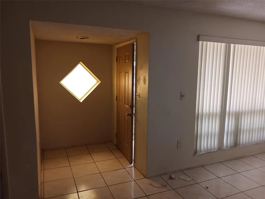 7757 SE Embassy Boulevard Miramar FL 33023
