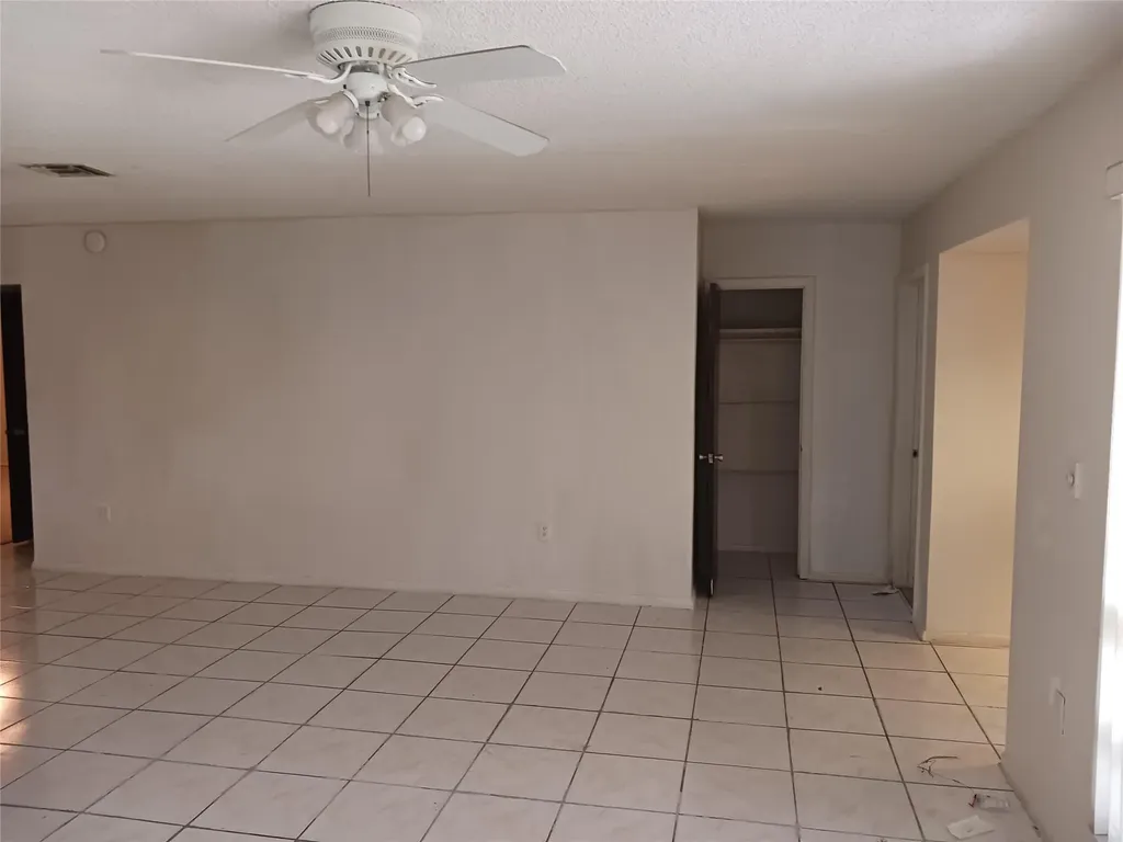 7757 SE Embassy Boulevard Miramar FL 33023