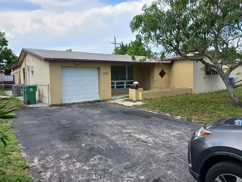 7757 SE Embassy Boulevard Miramar FL 33023