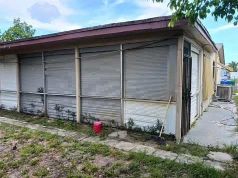 7757 SE Embassy Boulevard Miramar FL 33023