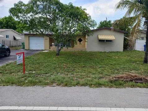 7757 SE Embassy Boulevard Miramar FL 33023