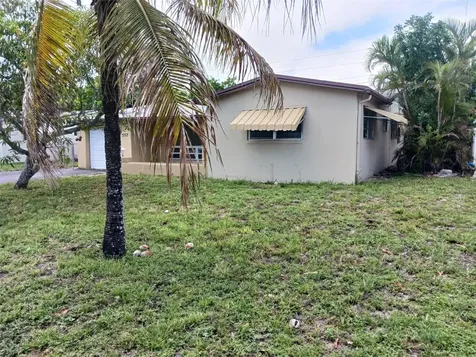 7757 SE Embassy Boulevard Miramar FL 33023