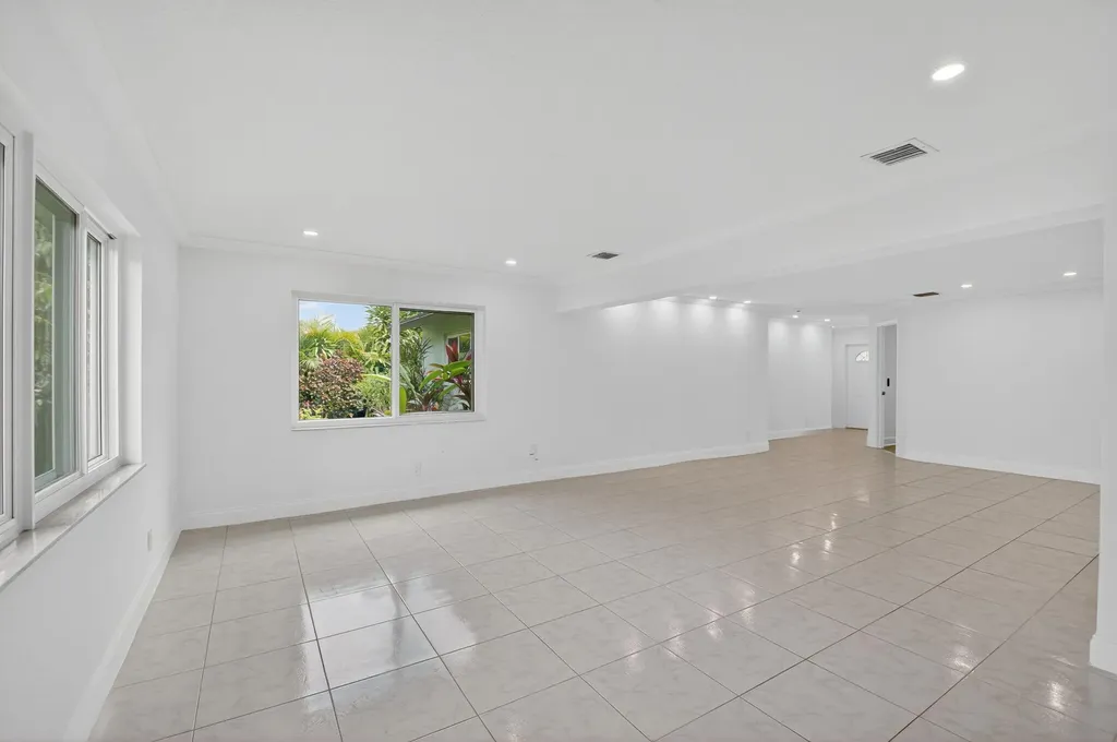 4599 Brady Boulevard Delray Beach FL 33445