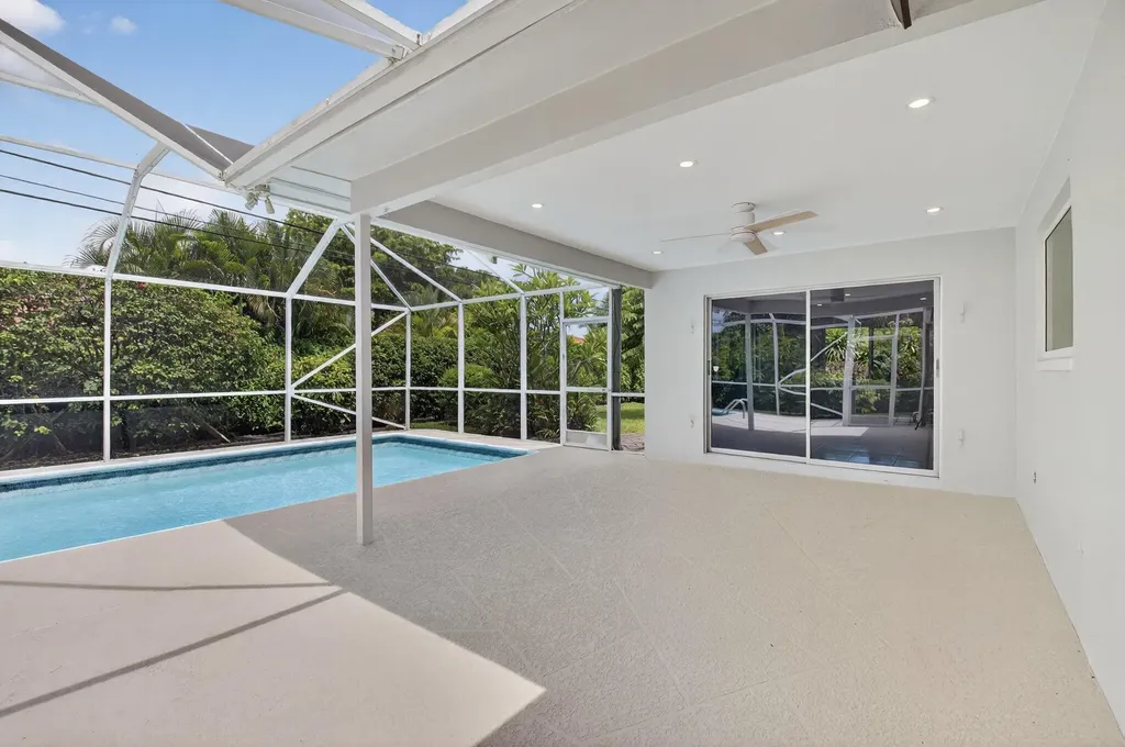 4599 Brady Boulevard Delray Beach FL 33445