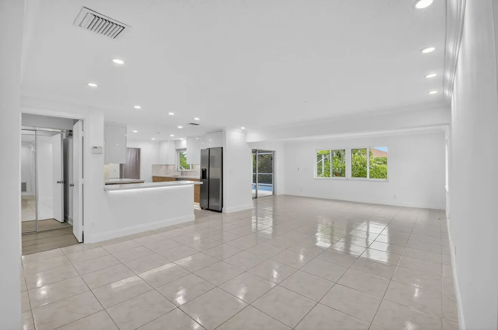 4599 Brady Boulevard Delray Beach FL 33445