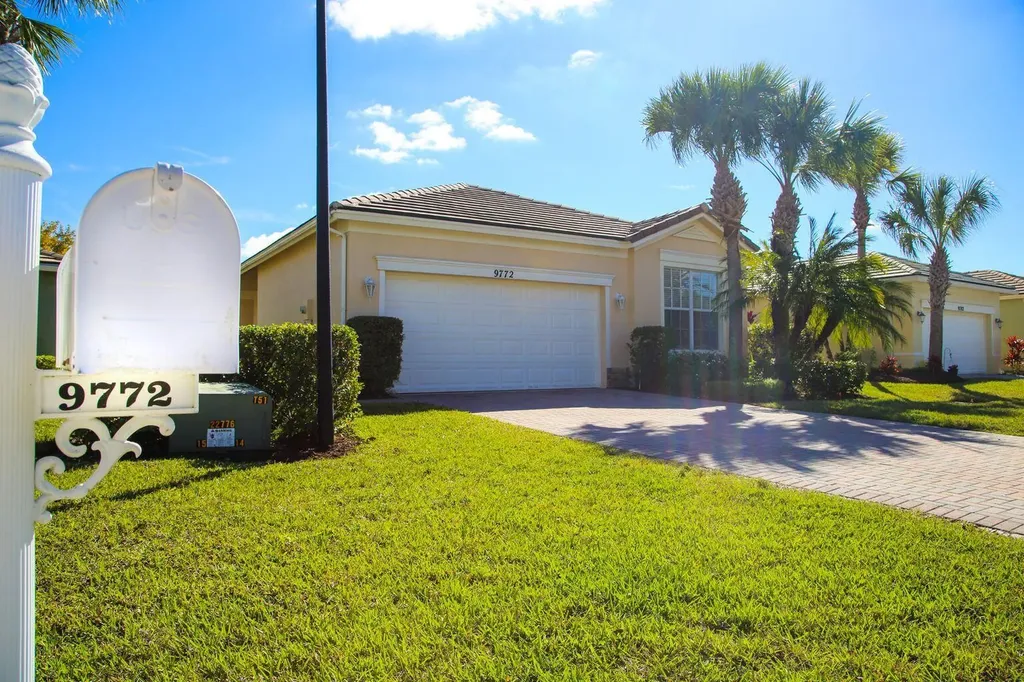 9772 SW Glenbrook Drive Port St Lucie FL 34987