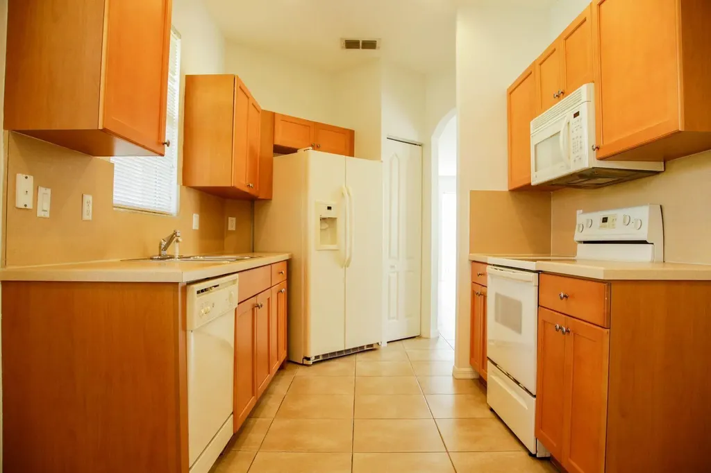 9772 SW Glenbrook Drive Port St Lucie FL 34987