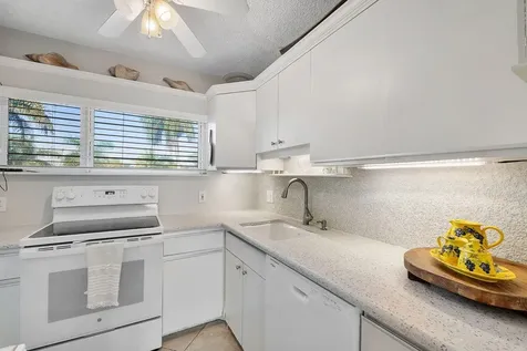 500 SE 21st Avenue Deerfield Beach FL 33441
