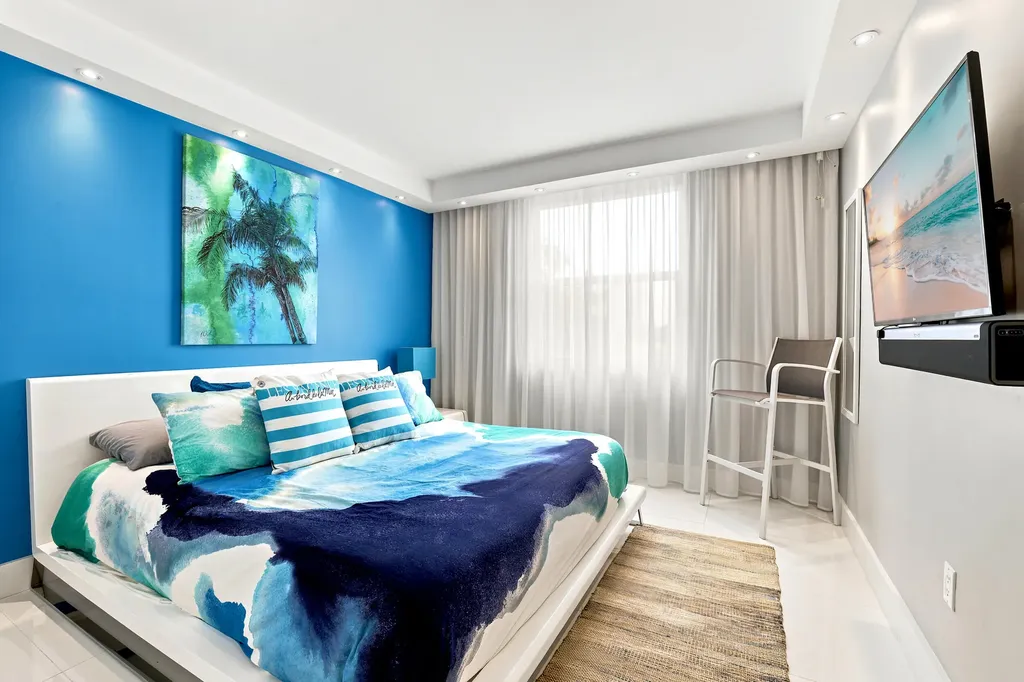 17100 N Bay Road Sunny Isles Beach FL 33160