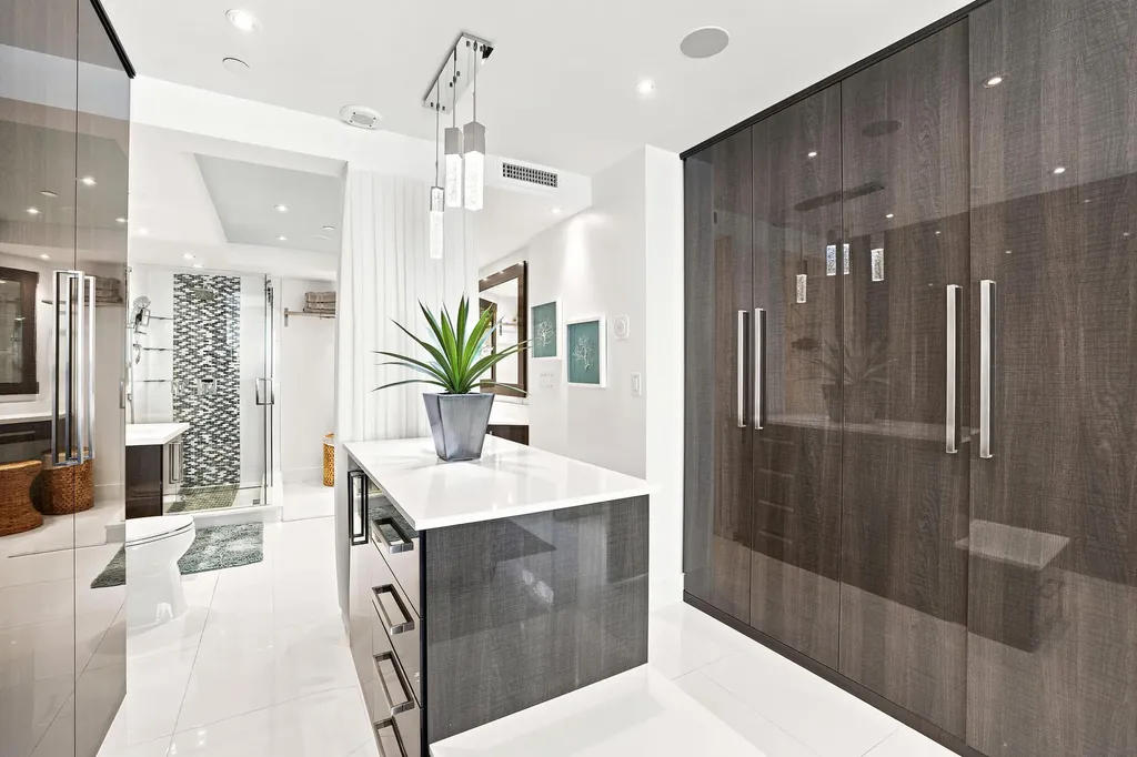 17100 N Bay Road Sunny Isles Beach FL 33160