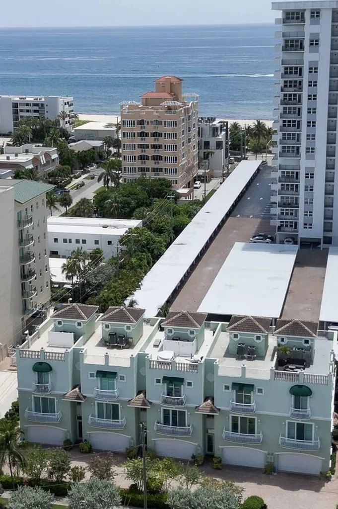 430 Sunset Drive Pompano Beach FL 33062
