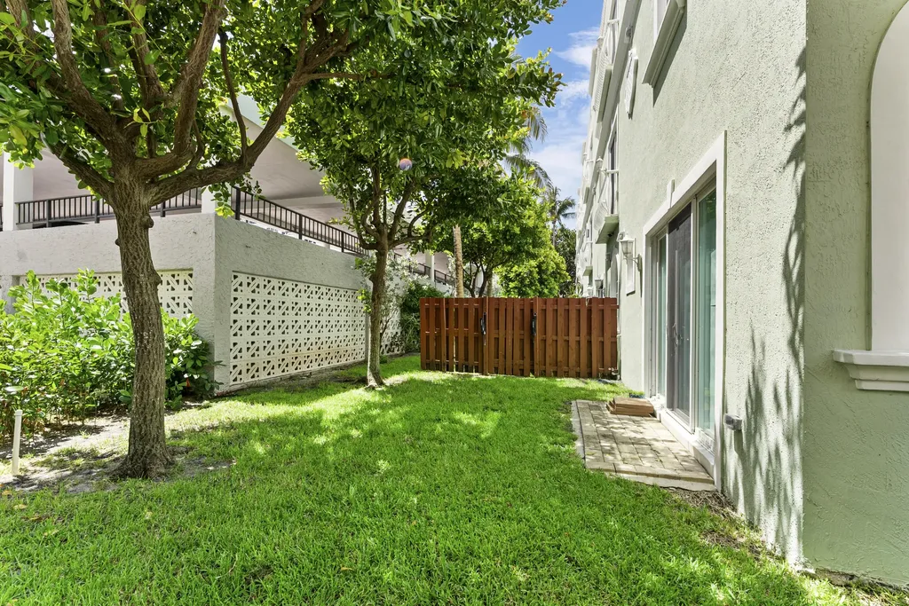 430 Sunset Drive Pompano Beach FL 33062