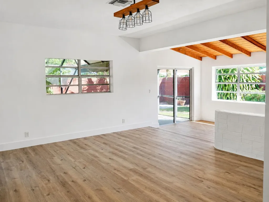 819 NE 2nd Court Hallandale Beach FL 33009