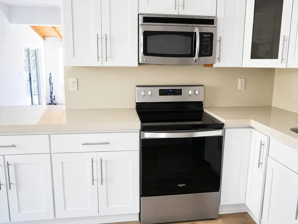 819 NE 2nd Court Hallandale Beach FL 33009