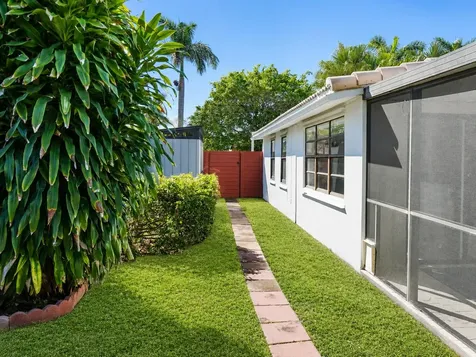 819 NE 2nd Court Hallandale Beach FL 33009