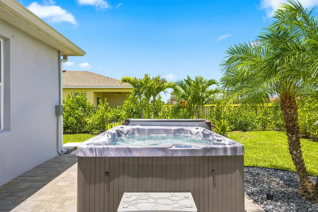 10555 SW Vasari Way Port St Lucie FL 34987