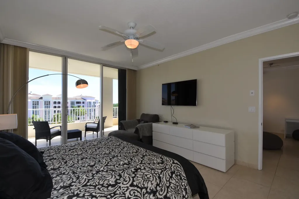 707 Crandon Boulevard Key Biscayne FL 33149
