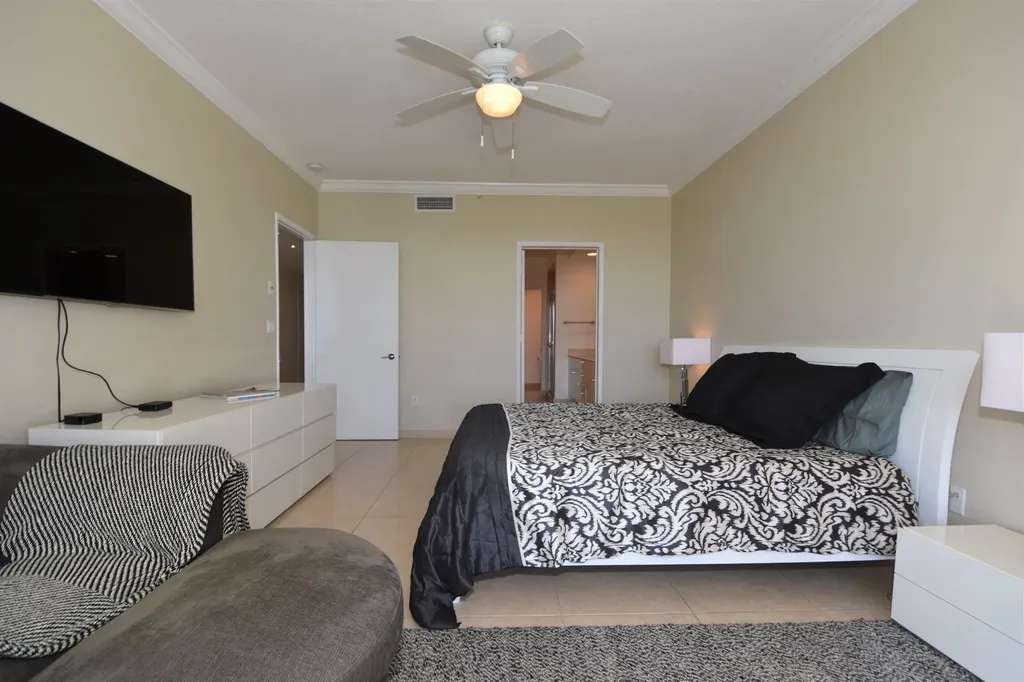 707 Crandon Boulevard Key Biscayne FL 33149