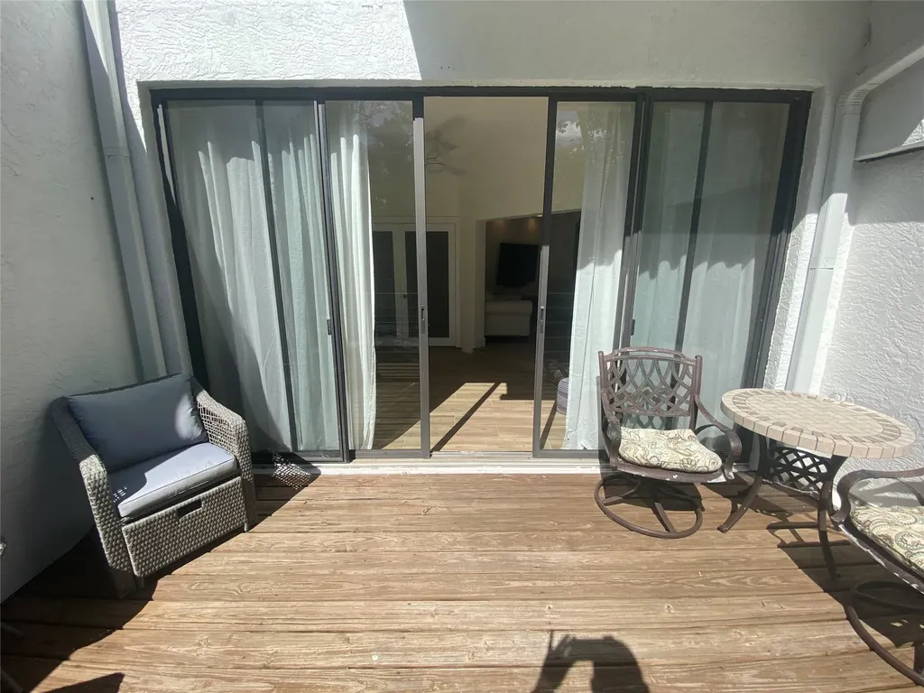 2286 Anchorage Lane Naples FL 34104