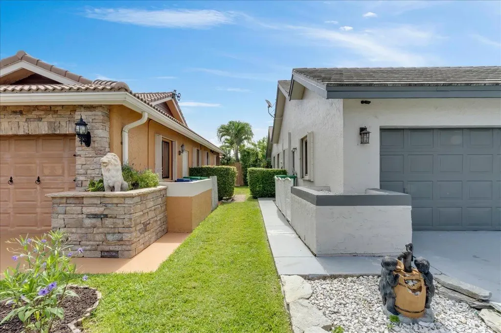 5345 NW 58th Terrace Coral Springs FL 33067
