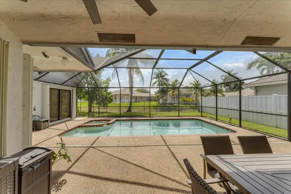 5345 NW 58th Terrace Coral Springs FL 33067