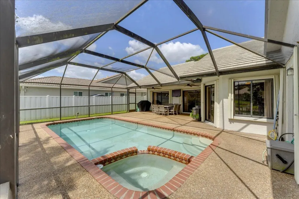 5345 NW 58th Terrace Coral Springs FL 33067