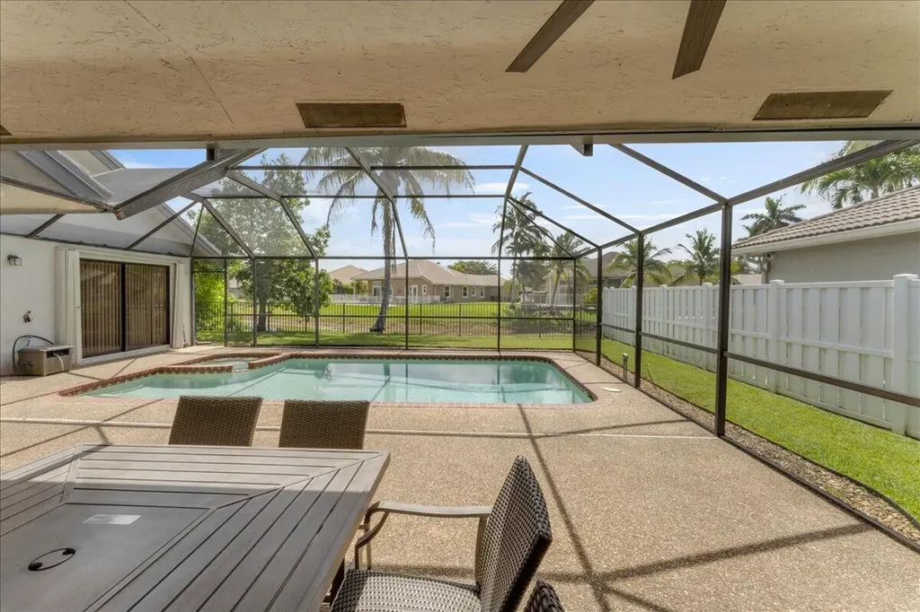 5345 NW 58th Terrace Coral Springs FL 33067