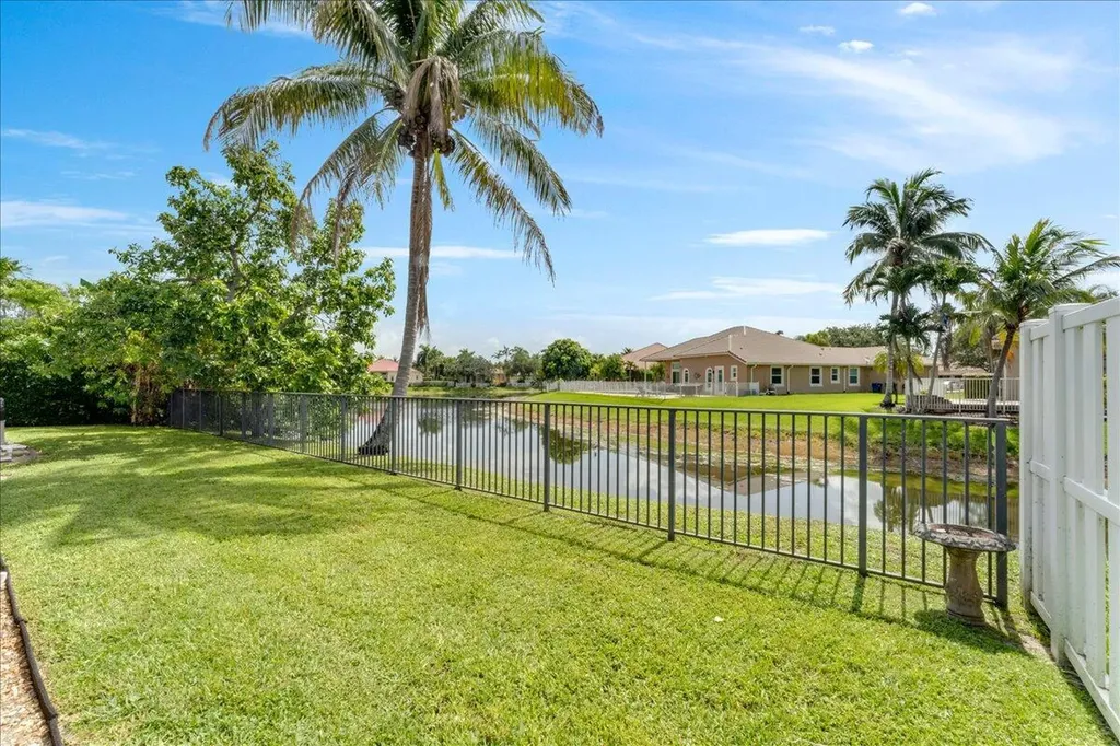 5345 NW 58th Terrace Coral Springs FL 33067