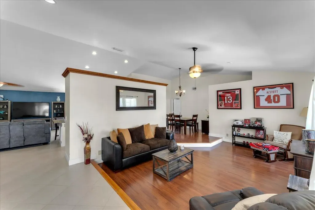 5345 NW 58th Terrace Coral Springs FL 33067