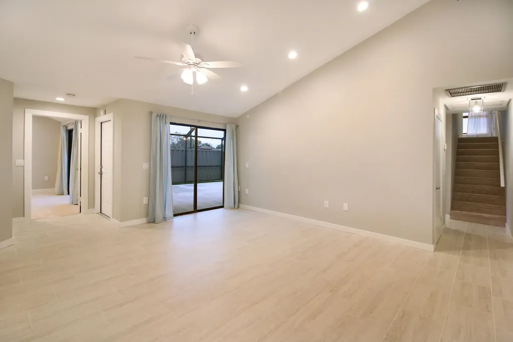 9623 Boca Gardnes Parkway Boca Raton FL 33496