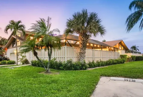 9623 Boca Gardnes Parkway Boca Raton FL 33496