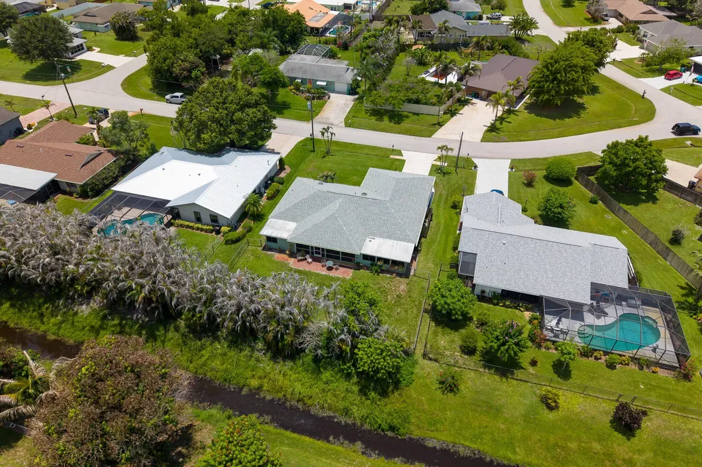 1423 SE Pitcher Road Port St Lucie FL 34952
