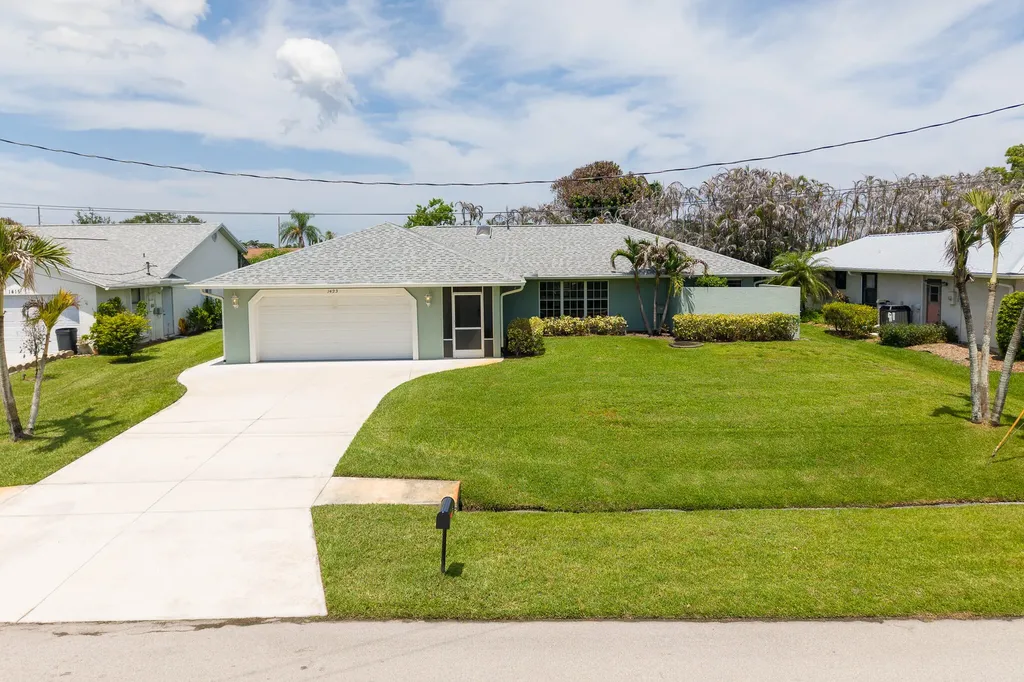 1423 SE Pitcher Road Port St Lucie FL 34952