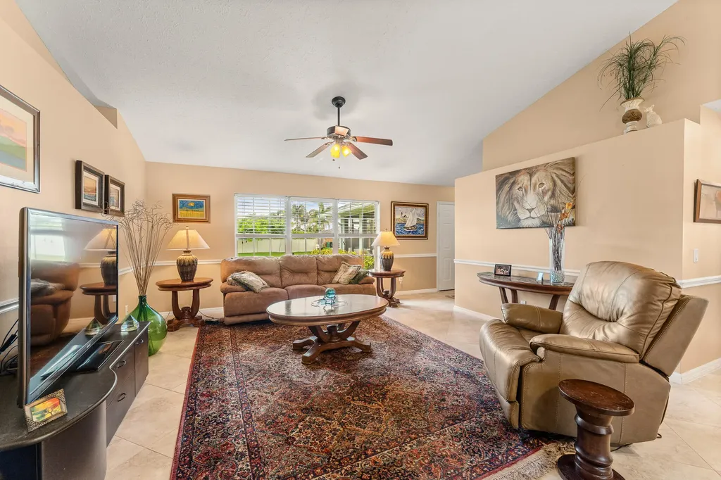 1423 SE Pitcher Road Port St Lucie FL 34952