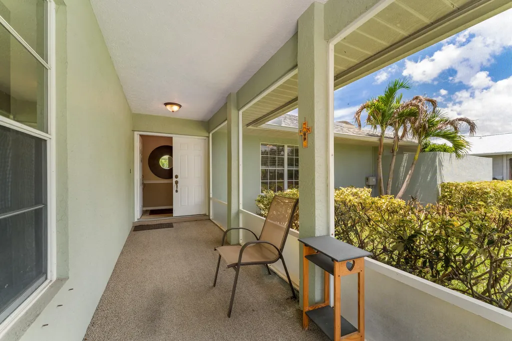 1423 SE Pitcher Road Port St Lucie FL 34952